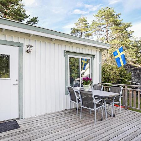 Cozy Home In Strmstad With Wifi Strömstad Екстериор снимка