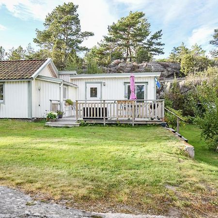Cozy Home In Strmstad With Wifi Strömstad Екстериор снимка