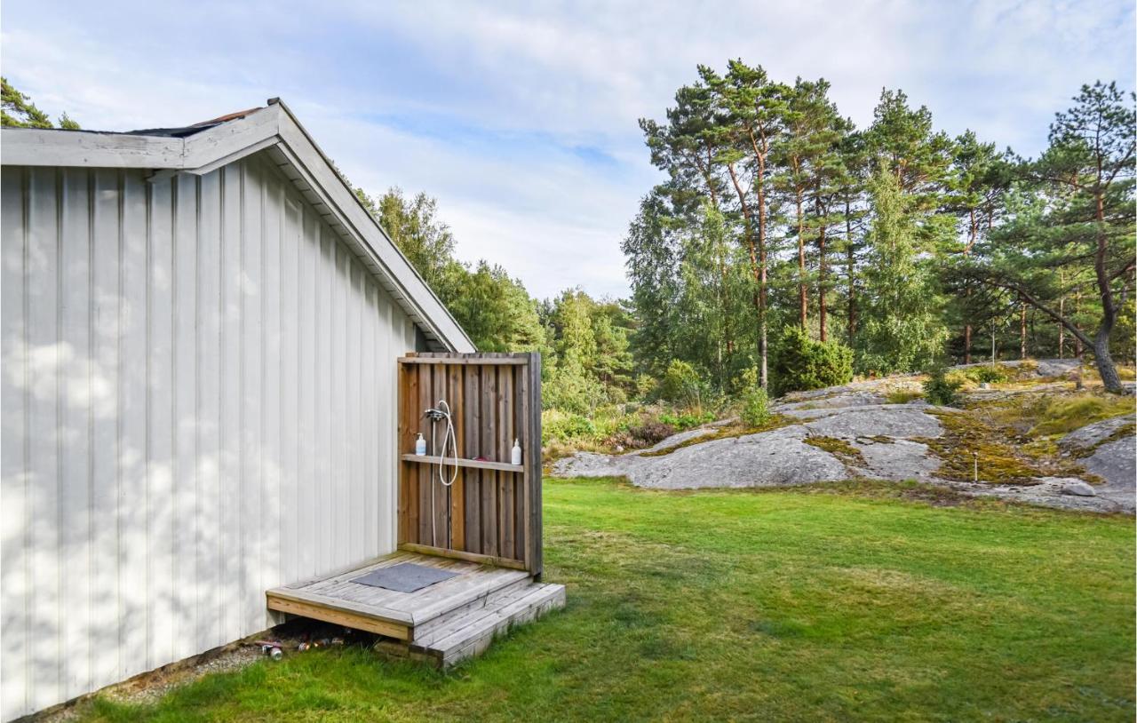 Cozy Home In Strmstad With Wifi Strömstad Екстериор снимка