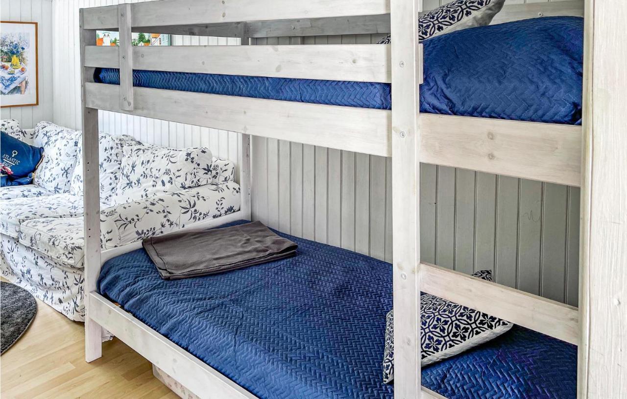 Cozy Home In Strmstad With Wifi Strömstad Екстериор снимка